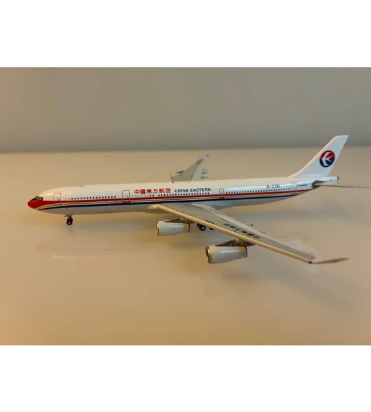 China Eastern Airbus A340-300 1:400