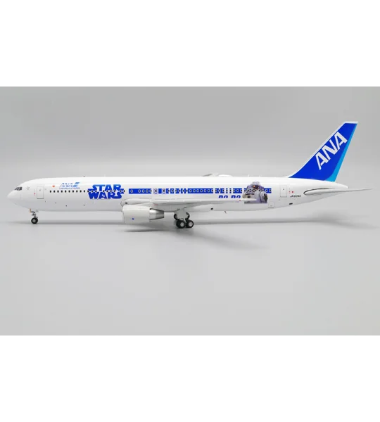 ANA Boeing 767-300ER "R2-D2" 1:200