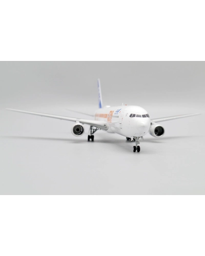 ANA Boeing 767-300ER "R2-D2" 1:200