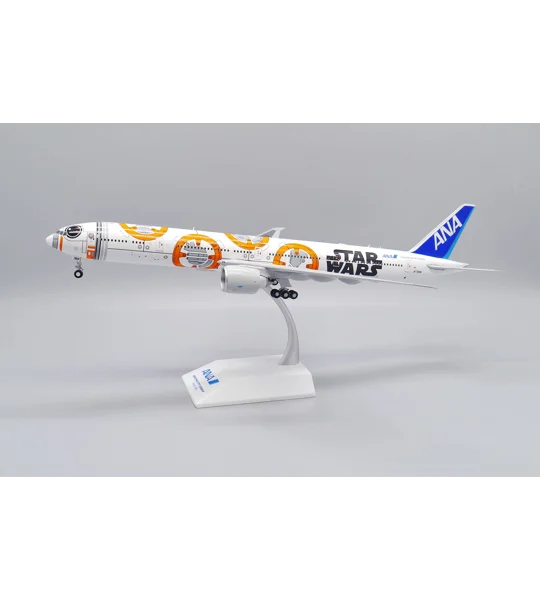 ANA Boeing 777-300ER "Star Wars" 1:200