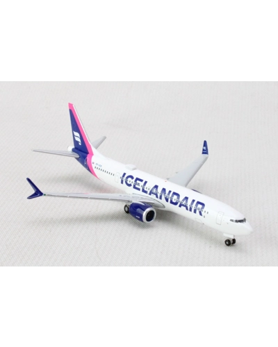Icelandair Boeing 737-9 1:500