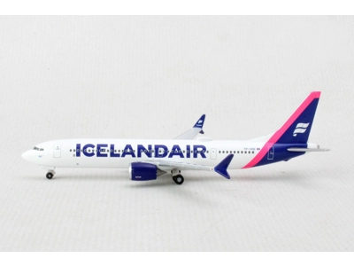 Icelandair Boeing 737-9 1:500