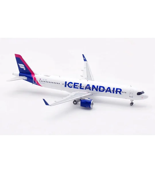 Icelandair Airbus A321LR 1:200