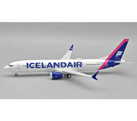 Icelandair Boeing 737-9 1:200