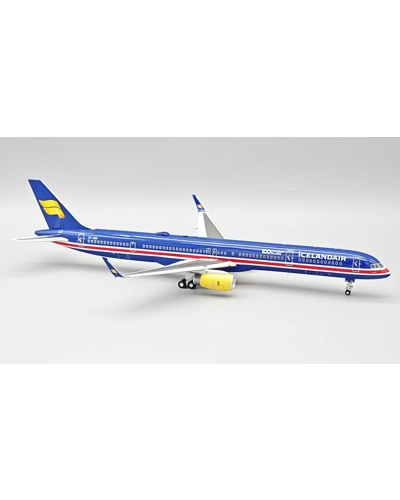 Icelandair Boeing 757-300 "100 Fullveldi Islands" 1:200