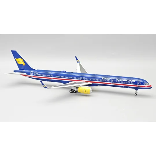 Icelandair Boeing 757-300 "100 Fullveldi Islands" 1:200
