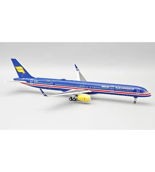 Icelandair Boeing 757-300 "100 Fullveldi Islands" 1:200