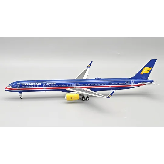 Icelandair Boeing 757-300 "100 Fullveldi Islands" 1:200