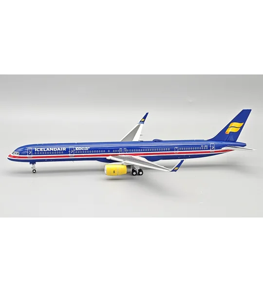 Icelandair Boeing 757-300 "100 Fullveldi Islands" 1:200