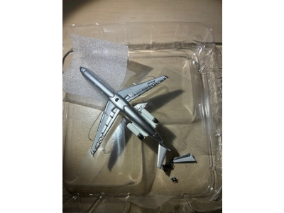 SAS Scandinavian Douglas DC-9-33F Brukket hale 1:400