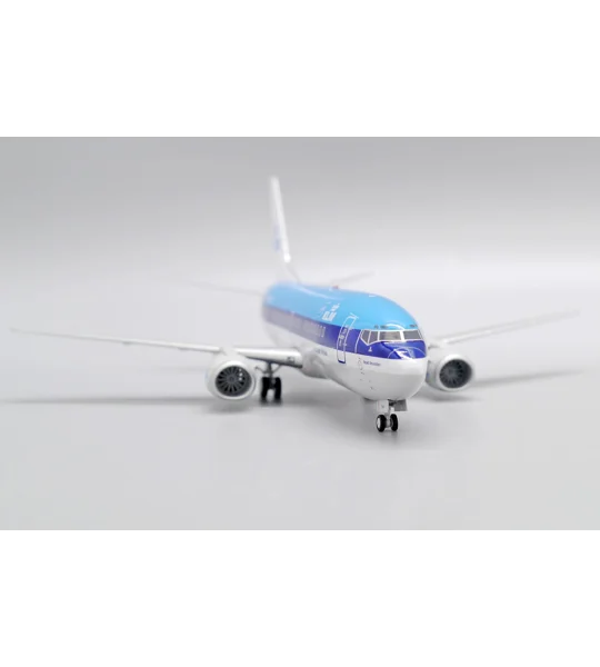 KLM Boeing 737-300 "The world is just a click away" 1:200