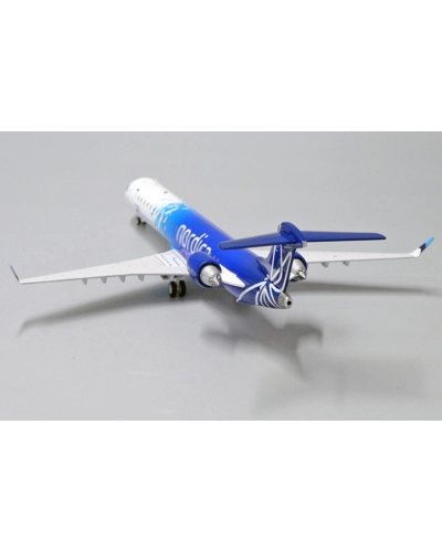 SAS Scandinavian Airlines Bombardier CRJ-900LR 1:200