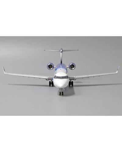 SAS Scandinavian Airlines Bombardier CRJ-900LR 1:200