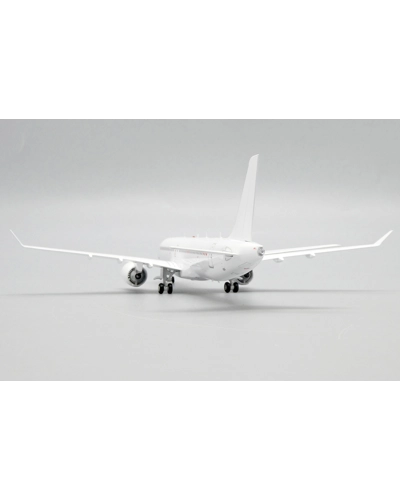 Airbus A220-300 Blank 1:200