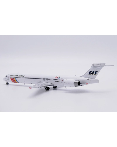 SAS Scandinavian McDonnell Douglas MD-90-30 1:400