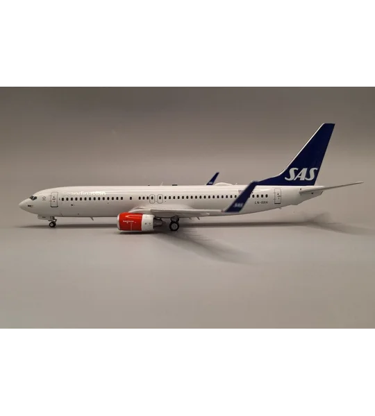 SAS Scandinavian Airlines Boeing 737-800 1:200