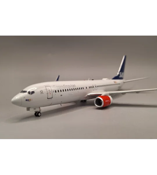 SAS Scandinavian Airlines Boeing 737-800 1:200