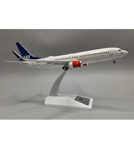 SAS Scandinavian Airlines Boeing 737-800 1:200