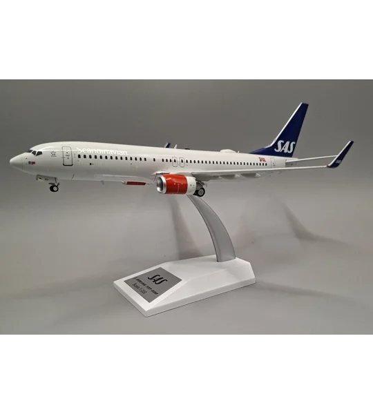 SAS Scandinavian Airlines Boeing 737-800 1:200