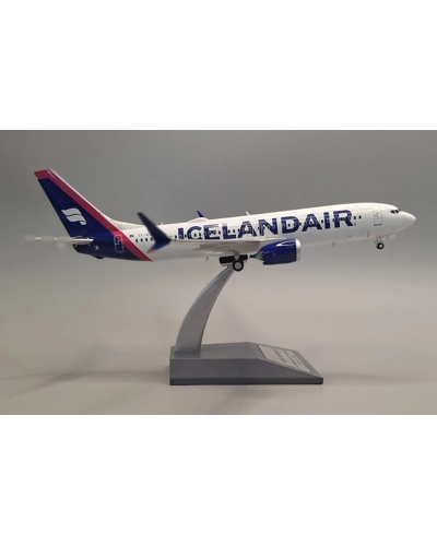 Icelandair Boeing 737-8 1:200