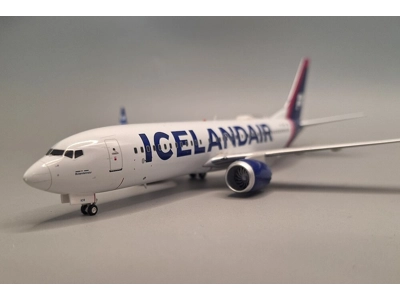 Icelandair Boeing 737-8 1:200