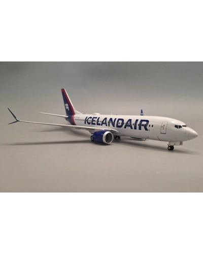 Icelandair Boeing 737-8 1:200
