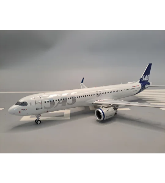SAS Scandinavian Airbus A321LR 1:200