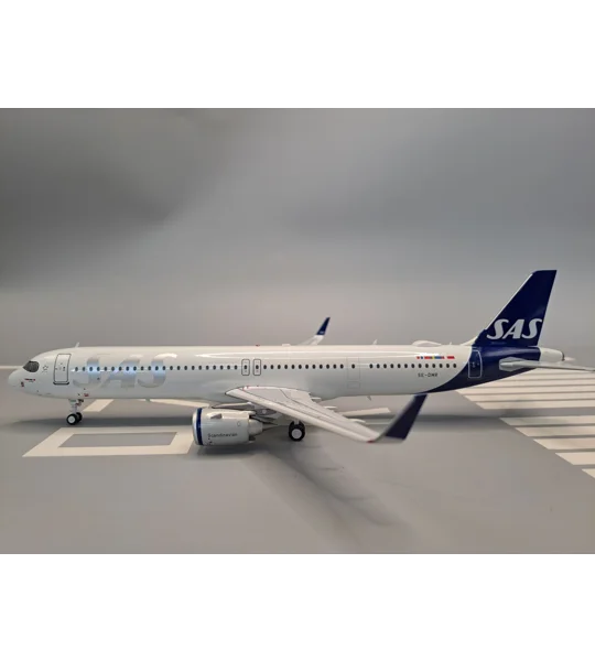SAS Scandinavian Airbus A321LR 1:200