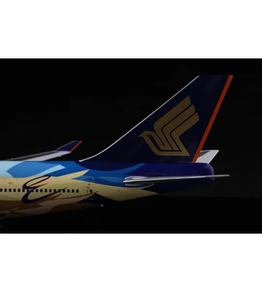 Singapore Airlines Boeing 747-400 "Tropical" 1:200