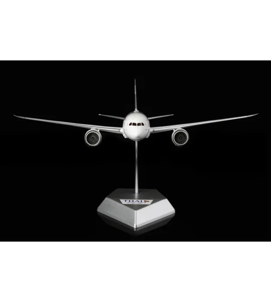 Thai Boeing 787-8 1:200