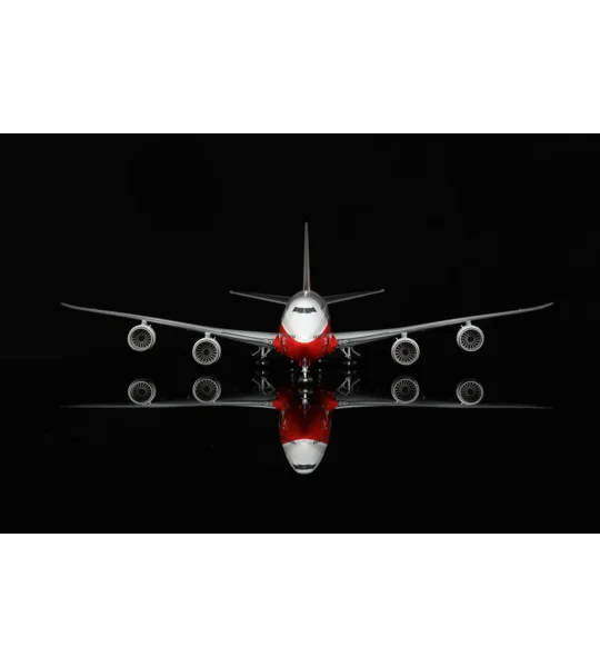 Boeing 747-8 1:200