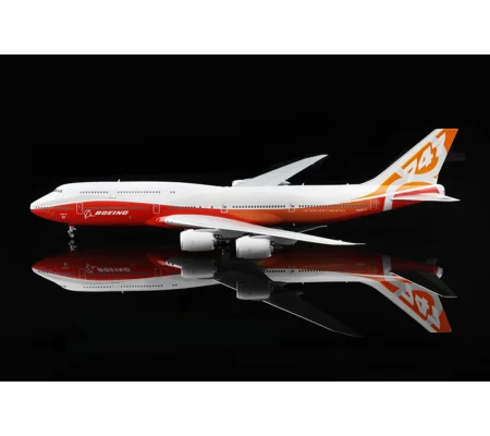 Boeing 747-8 1:200