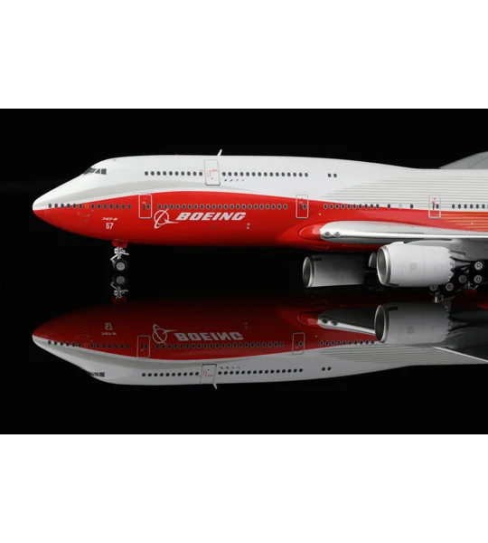 Boeing 747-8 1:200