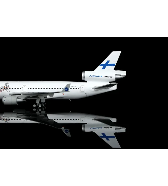 Finnair McDonnell Douglas MD-11 "Santa Claus" 1:200
