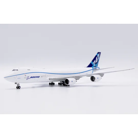 Boeing 747-8F 1:400