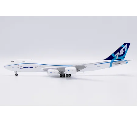 Boeing 747-8F 1:400