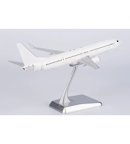 Boeing 737-900 Blank 1:200