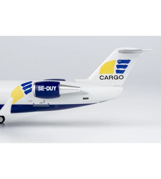 West Air Europe CRJ-200PF 1:200