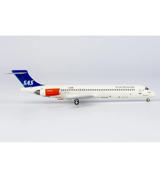 SAS Scandinavian Airlines McDonnell Douglas MD-87 1:400