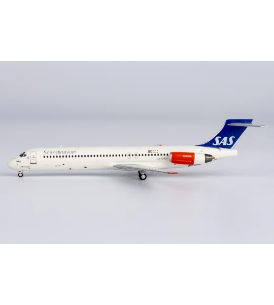 SAS Scandinavian Airlines McDonnell Douglas MD-87 1:400