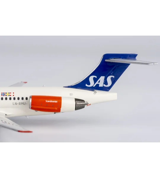 SAS Scandinavian Airlines McDonnell Douglas MD-87 1:400