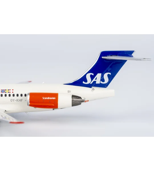 SAS Scandinavian Airlines McDonnell Douglas MD-87 1:400