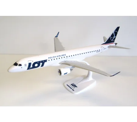 LOT Polish Airlines Embraer 195LR 1:100