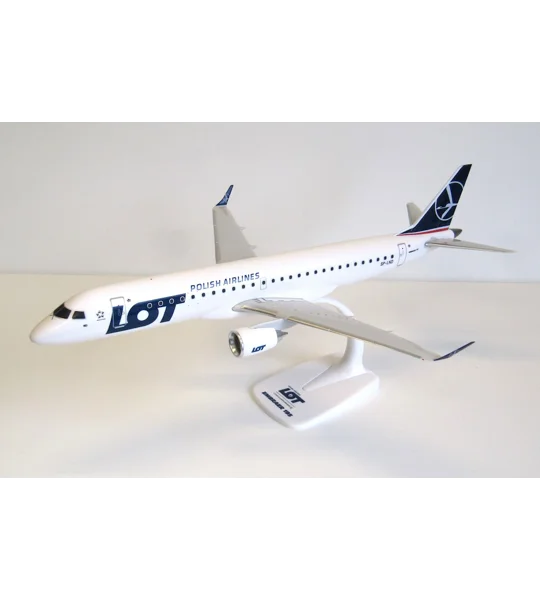 LOT Polish Airlines Embraer 195LR 1:100