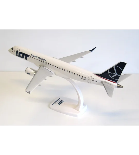 LOT Polish Airlines Embraer 195LR 1:100