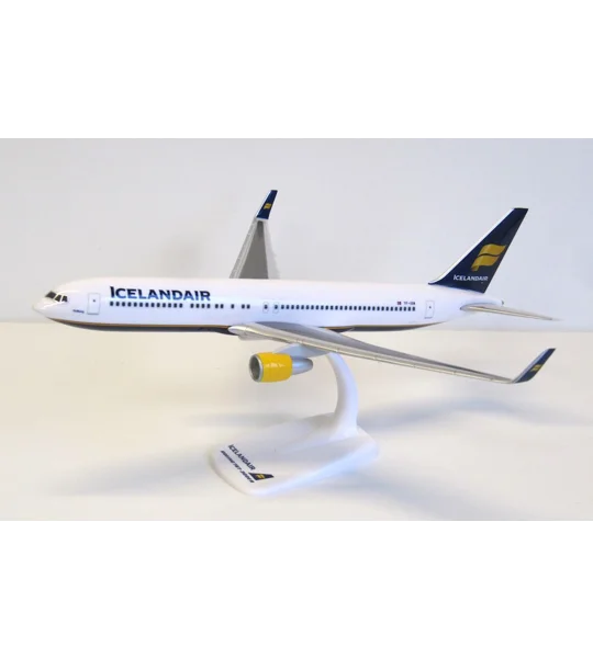 Icelandair Boeing 767-300ER 1:200