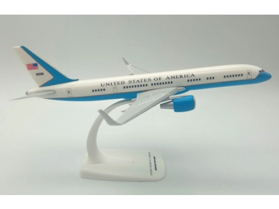 United States of America Boeing C-32A 1:200