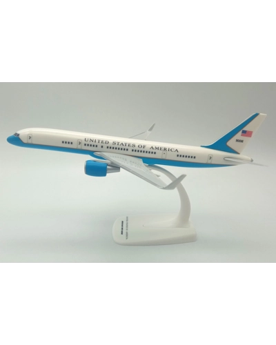 United States of America Boeing C-32A 1:200