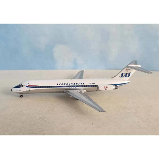 SAS Scandinavian Douglas DC-9-32 1:400
