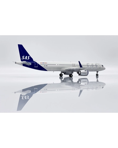 SAS Scandinavian Airbus A321LR 1:200